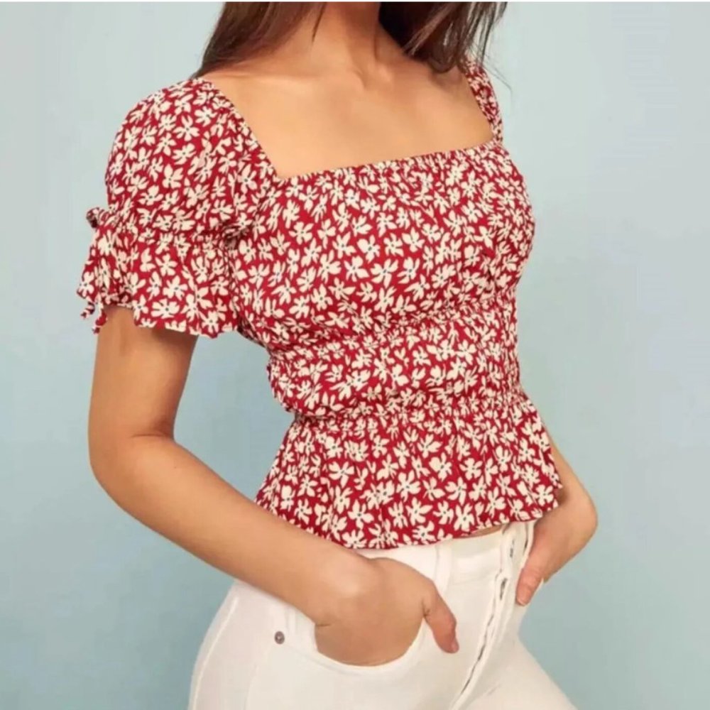 REFORMATION Solis top in color "Grenadine"